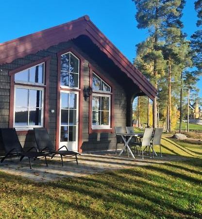 Lakeside Log Cabin Fraemby Udde Falun Esterno foto