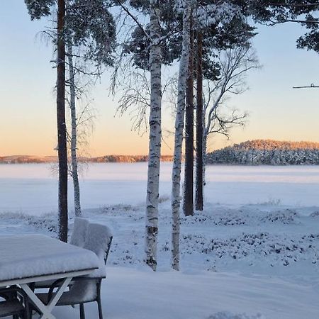 Lakeside Log Cabin Fraemby Udde Falun Esterno foto