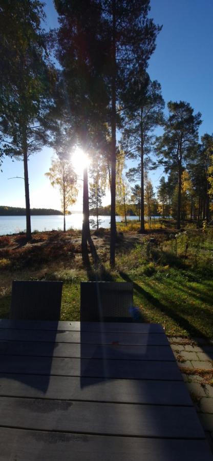 Lakeside Log Cabin Fraemby Udde Falun Esterno foto